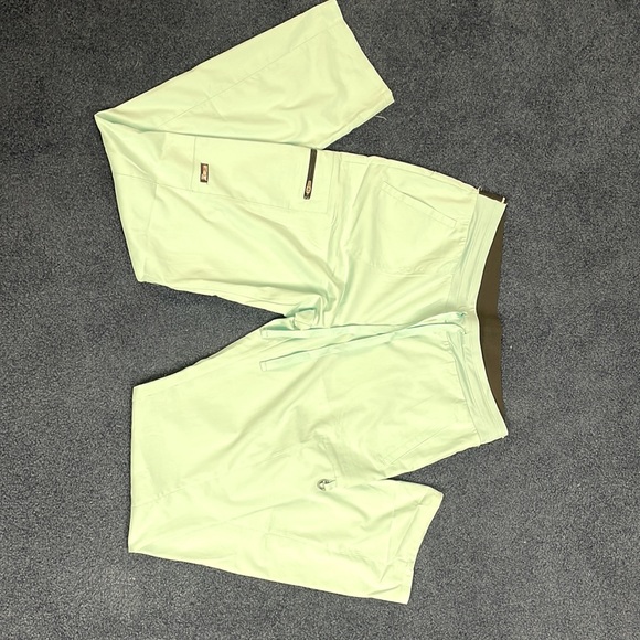 Greys Anatomy spandex stretch stub pants sea foam green color - Picture 1 of 4